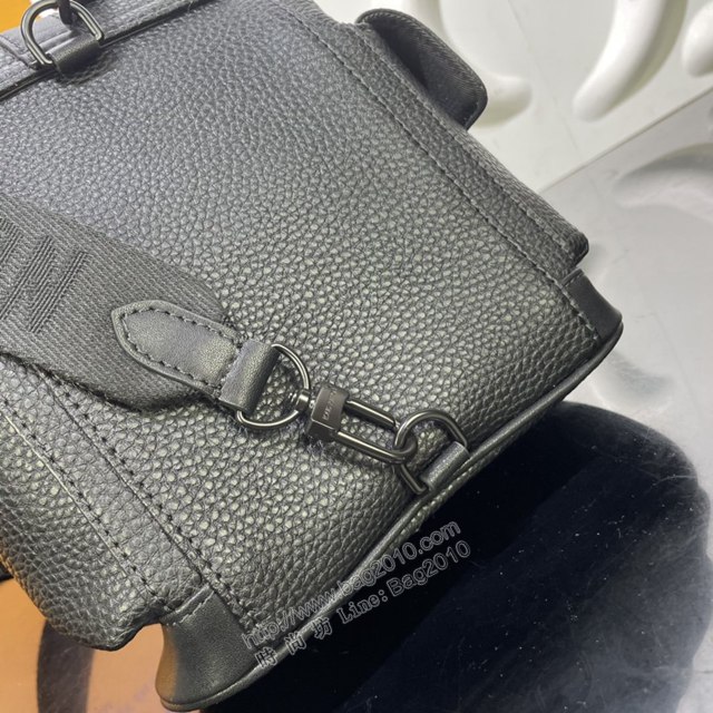 LV專櫃新款包包 路易威登經典Christopher XS雙肩包 M58495黑色 LV男士斜背包挎包  ydh4301